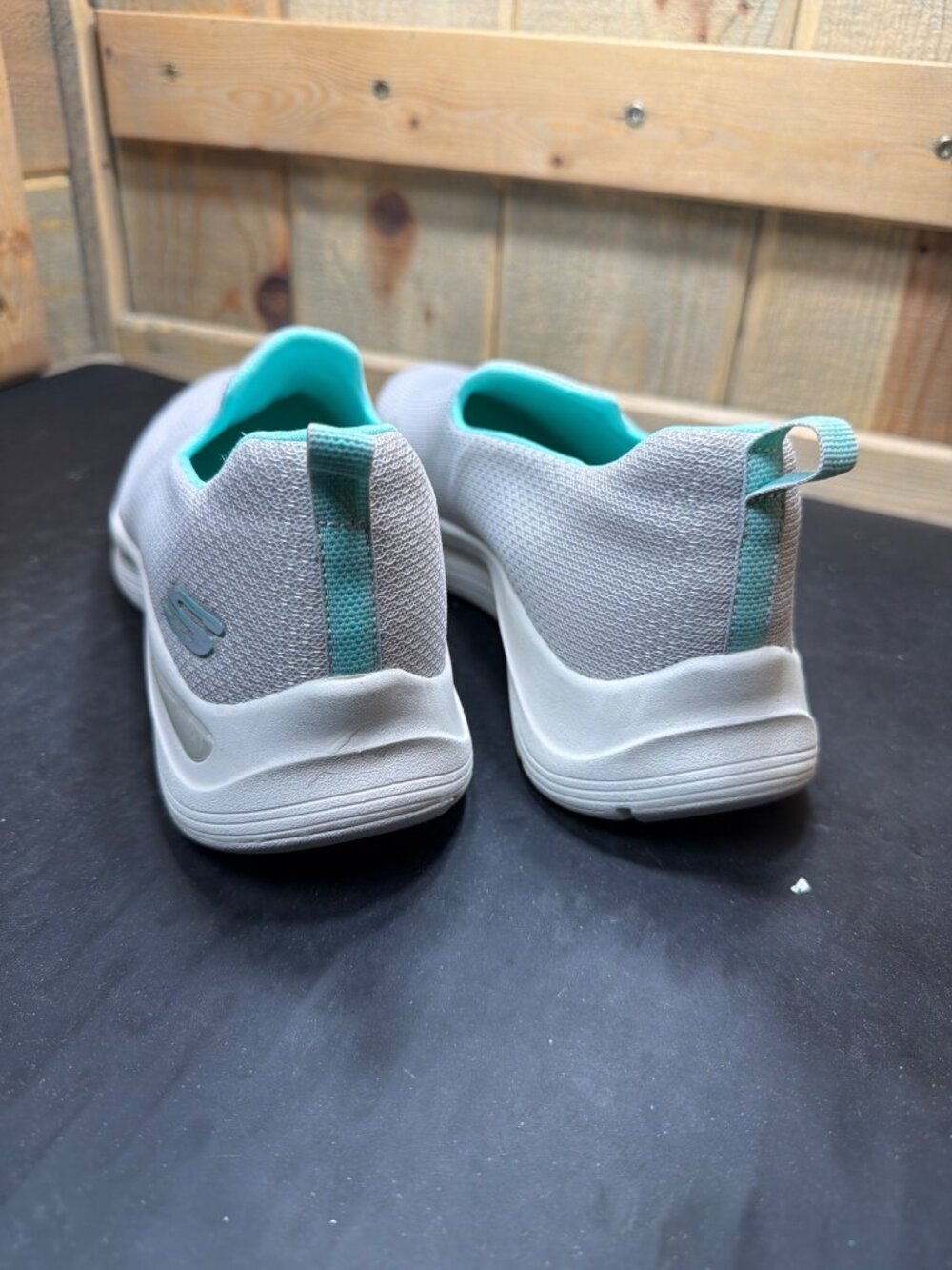 Skechers Womens 7.5 Arch Comfort Slip On Walking Shoes Gray Teal Mesh 56126 - Picture 5 of 9